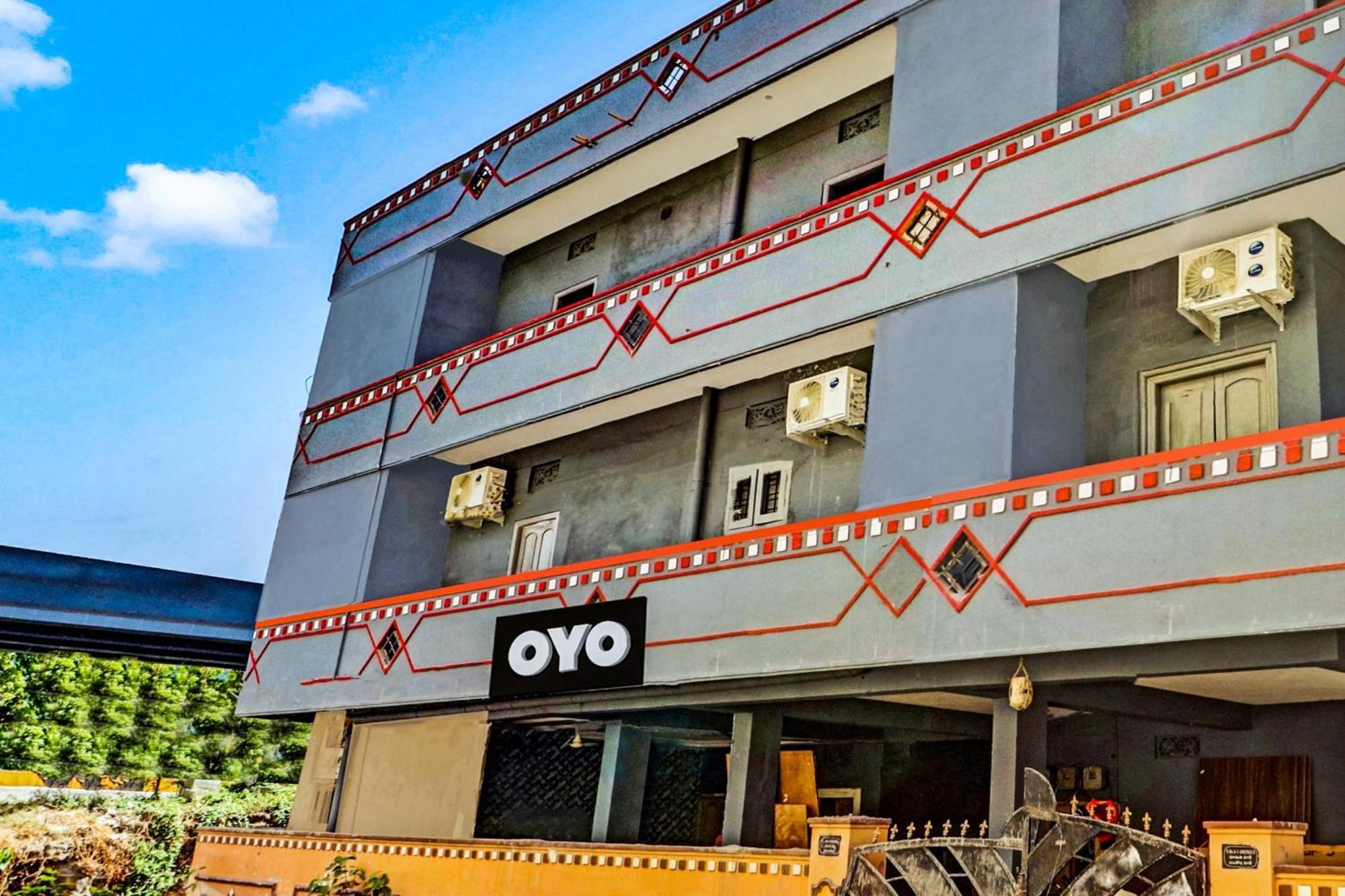 Hotel O Lavish Stay Sururnagar Екстериор снимка
