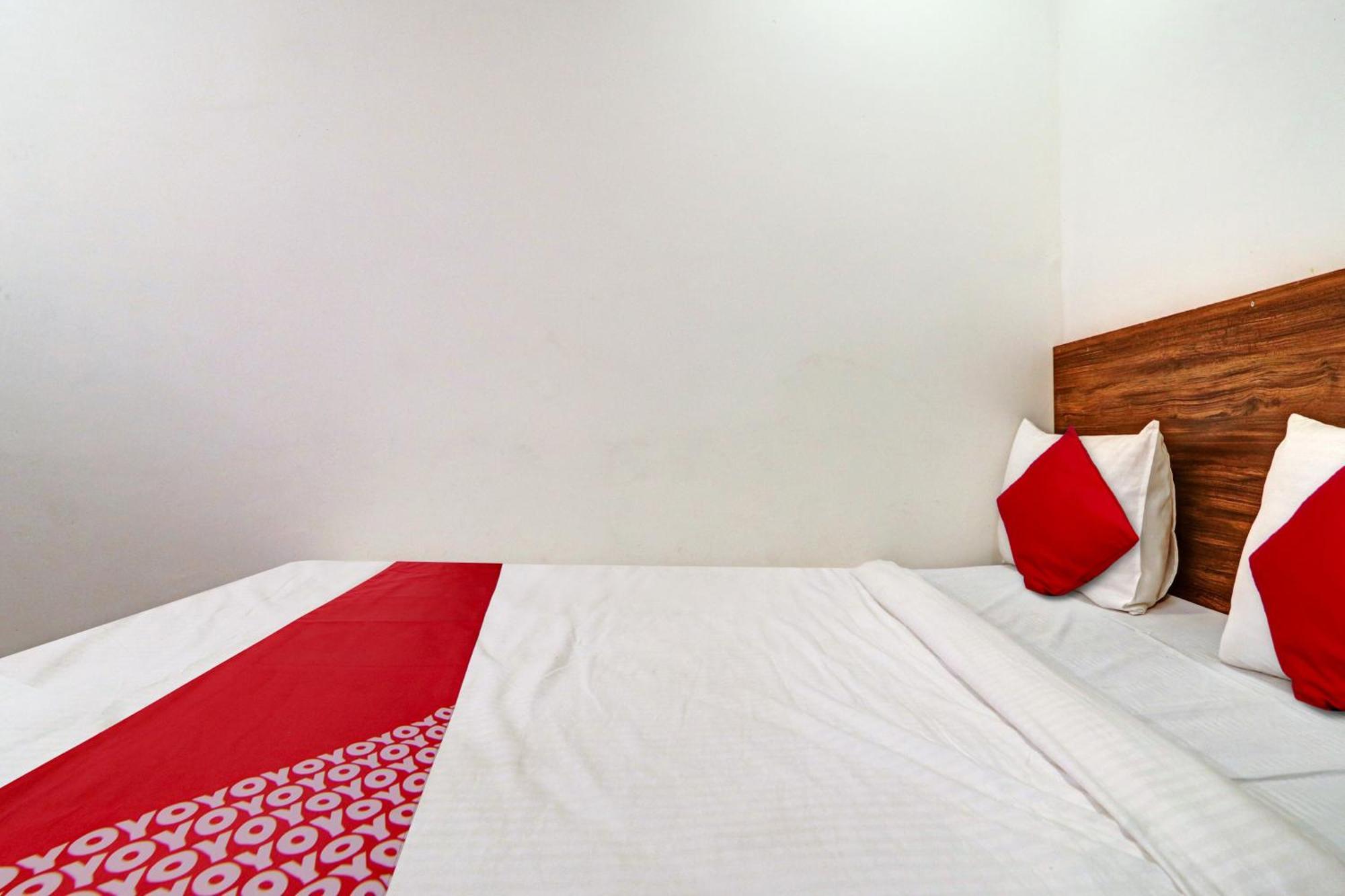 Hotel O Lavish Stay Sururnagar Екстериор снимка